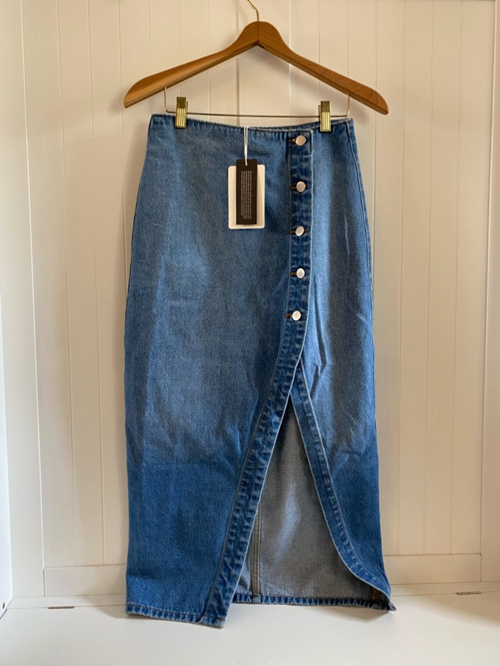 WORLD’S CUTEST Denim Jean Button-Front Midi Skirt NWT size S